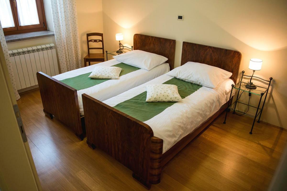 Guesthouse Muha Lipica Esterno foto